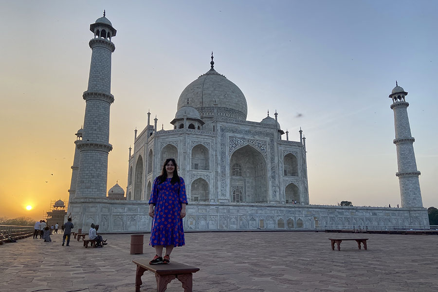 Milly at the Taj Mahal at sunrise 