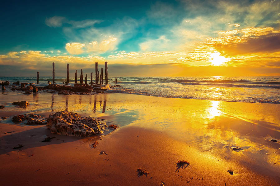 Relax on Adelaide's beautiful beaches | Travel Nation
