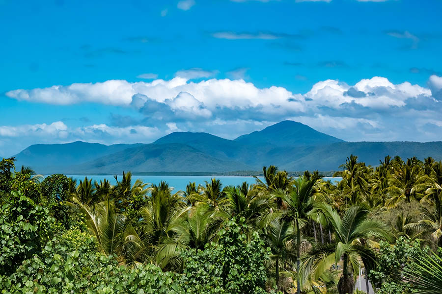Walk to beautiful lookout points over Port Douglas | Travel Nation