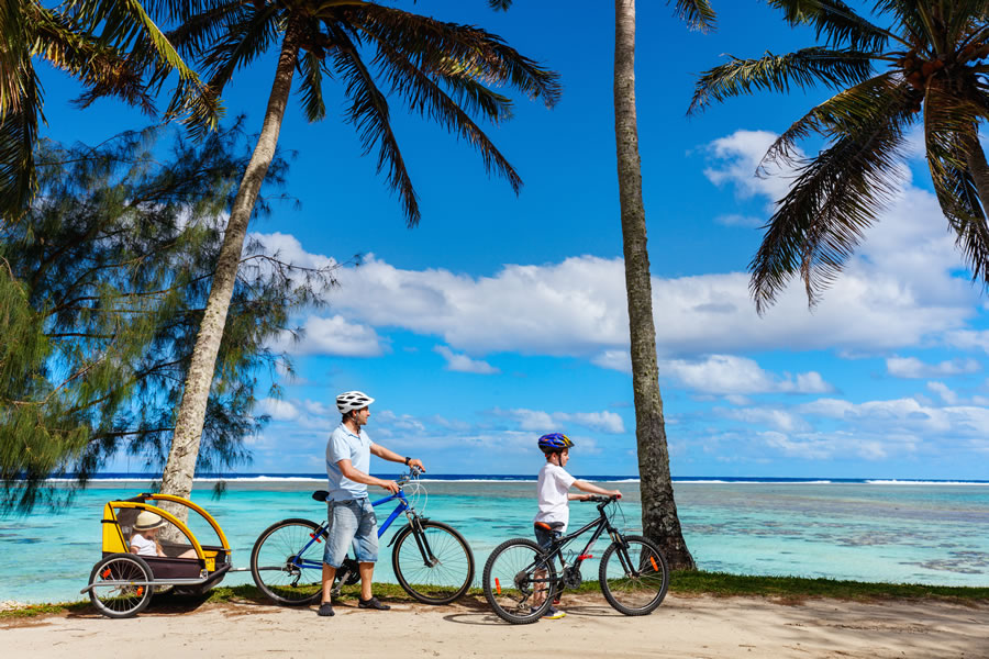 Cycling around Rarotonga