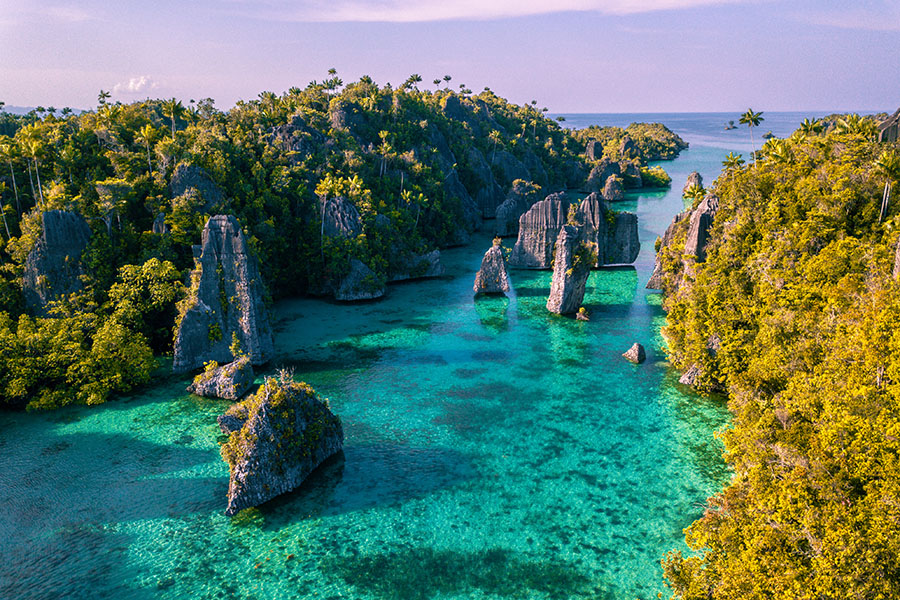 Explore the remote lagoons of the Misool Islands | Travel Nation