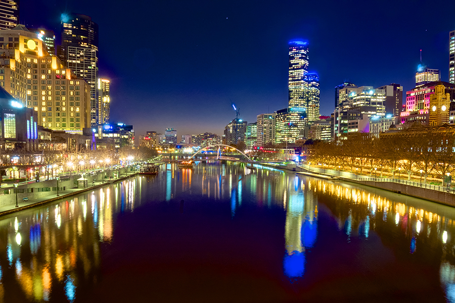 Wander along the Yarra River in cosmopolitan Melbourne