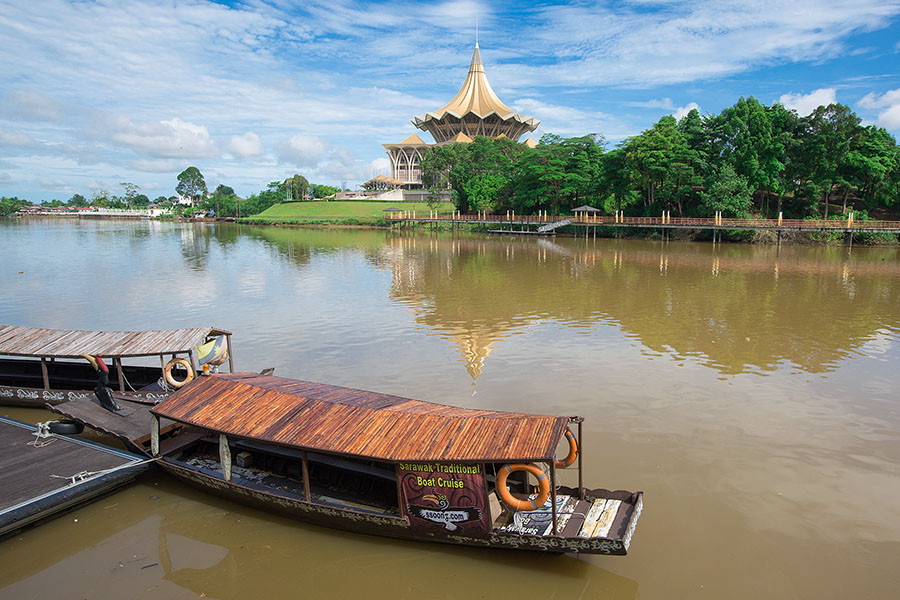 Explore the riverside city of Kuching