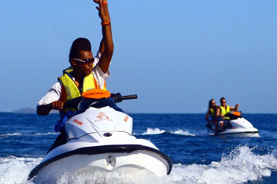 Take part in a jet-ski safari