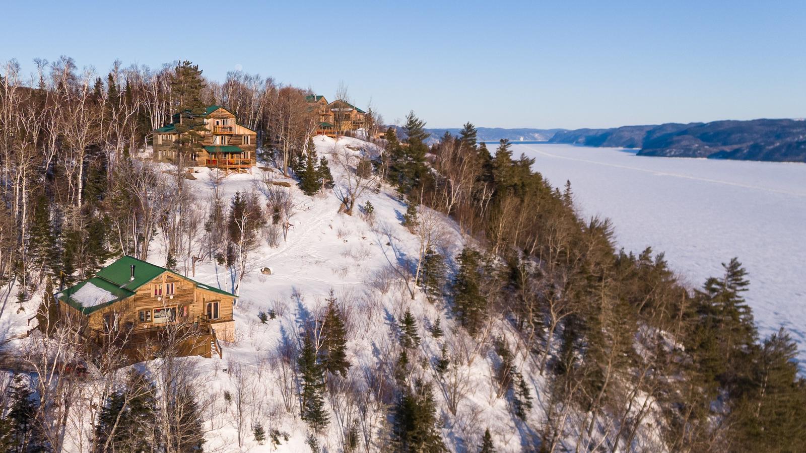 image_northernquebecwinterlodgeescape