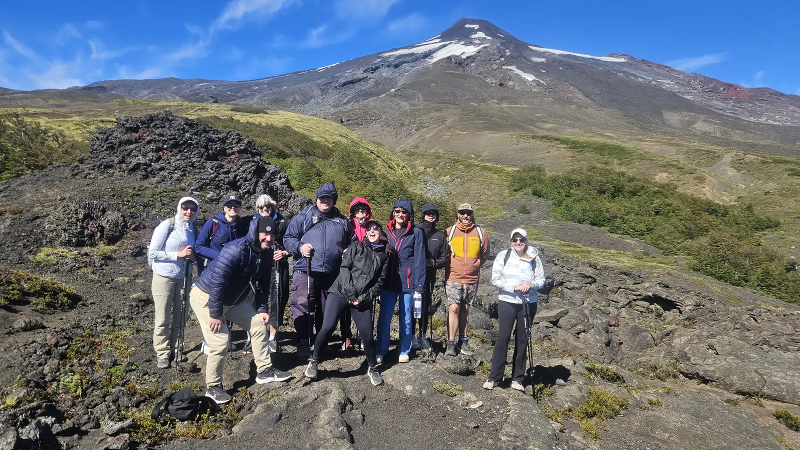 image_santiagotobuenosairesvolcanoesvalleyspatagonia