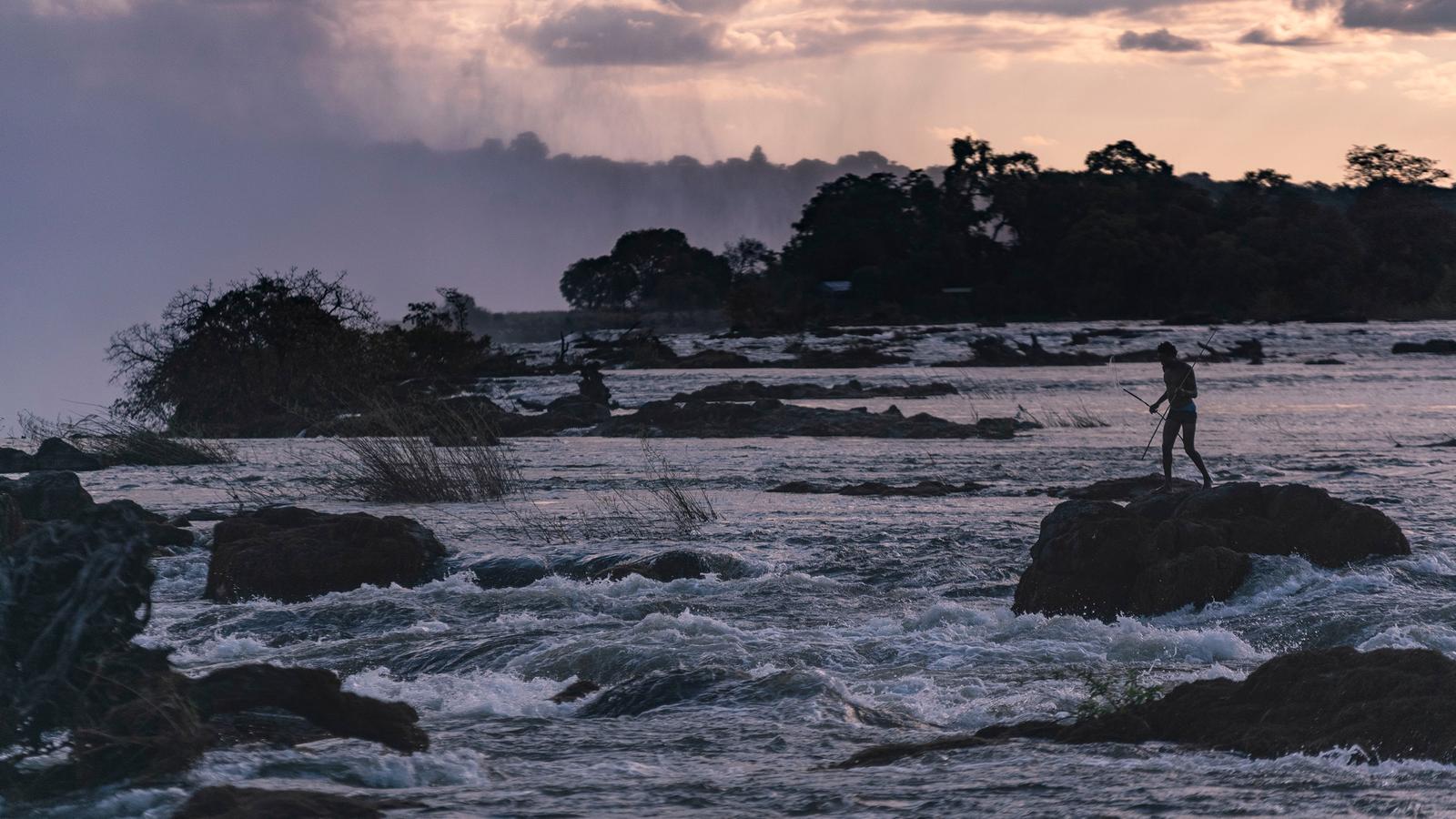 image_southernafricanorthbounddunesdeltasfalls