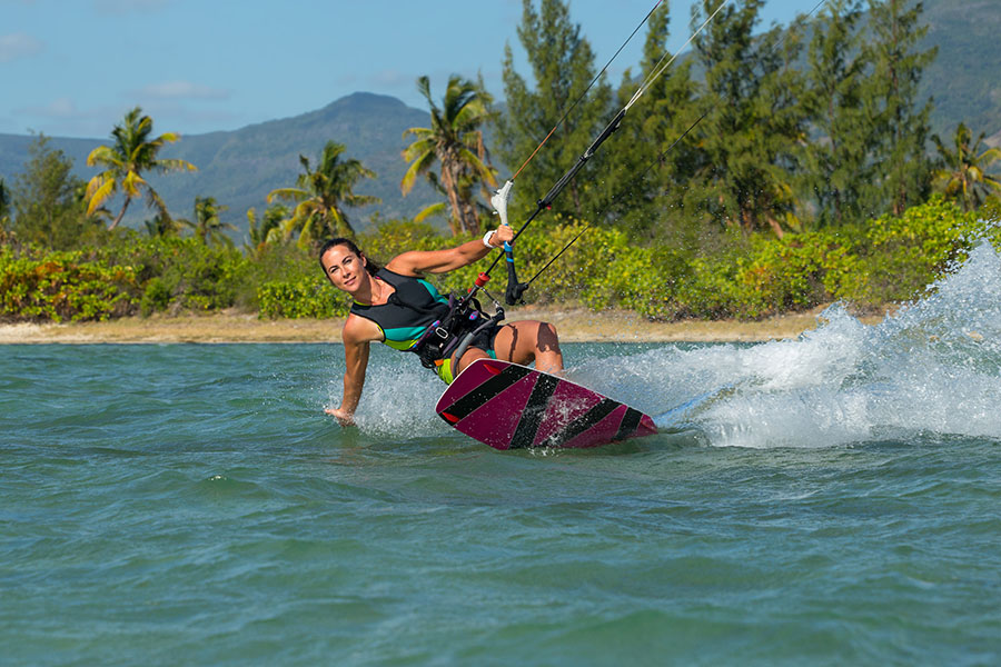 Learn to kitesurf