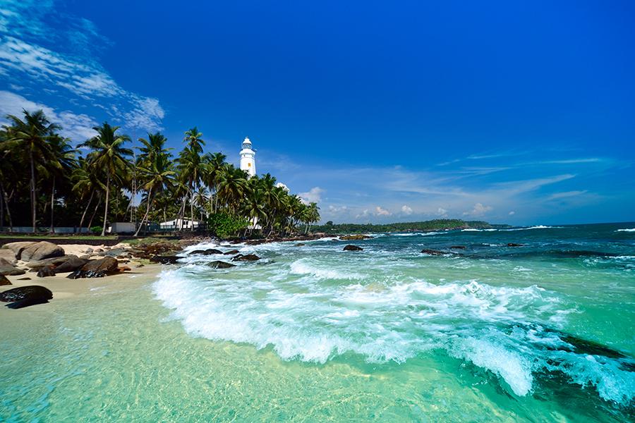Dondra Head lighthouse, Sri Lanka | Top 10 things to do in Sri Lanka