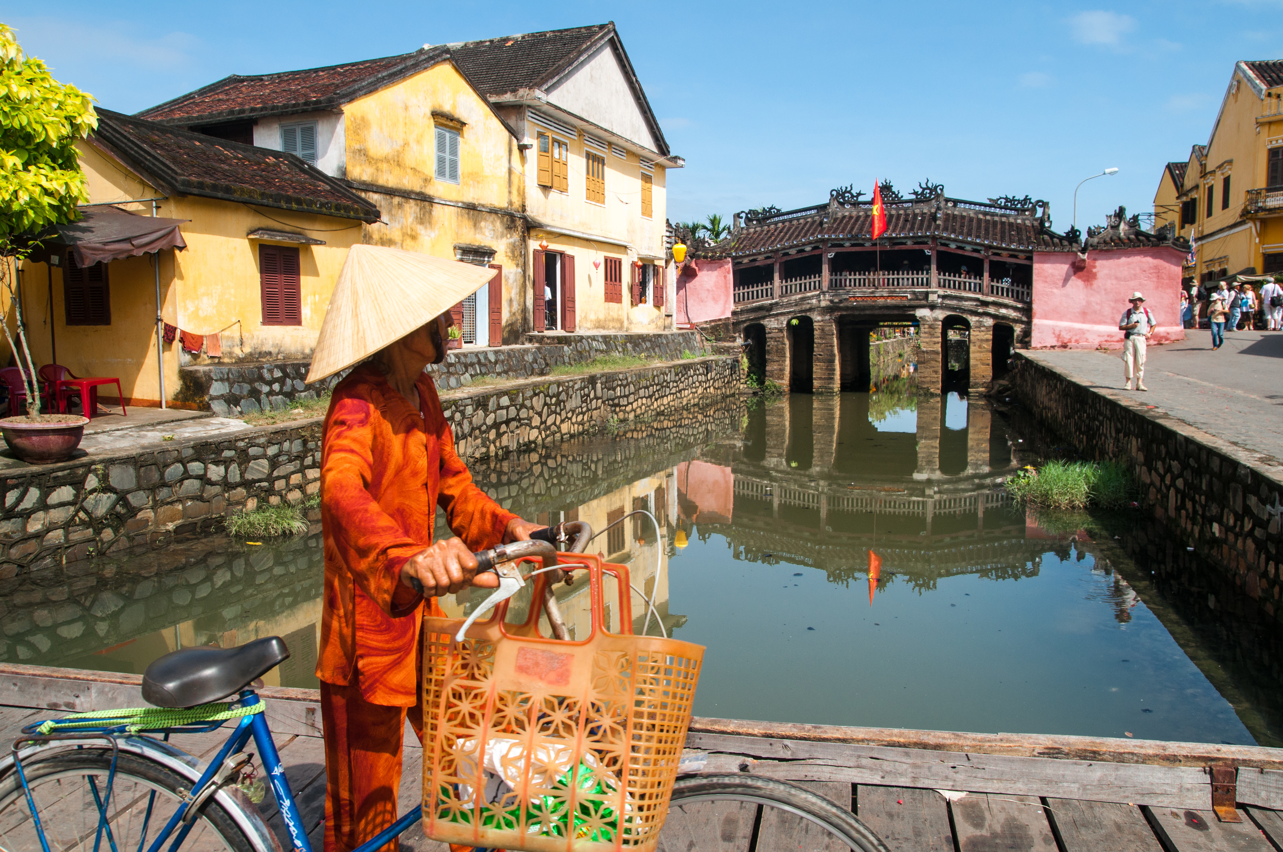 Take a walking tour of Hoi An